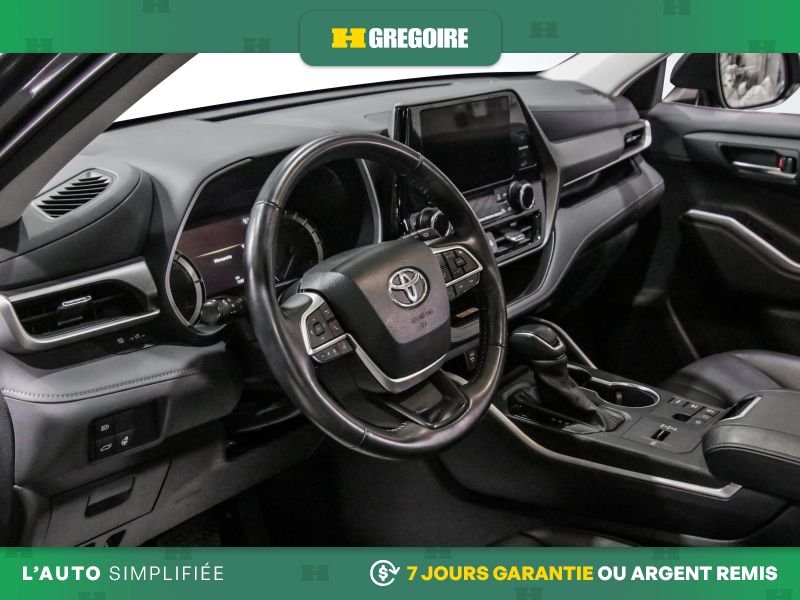 2024 Toyota Highlander Grey Saint-Eustache - photo #8