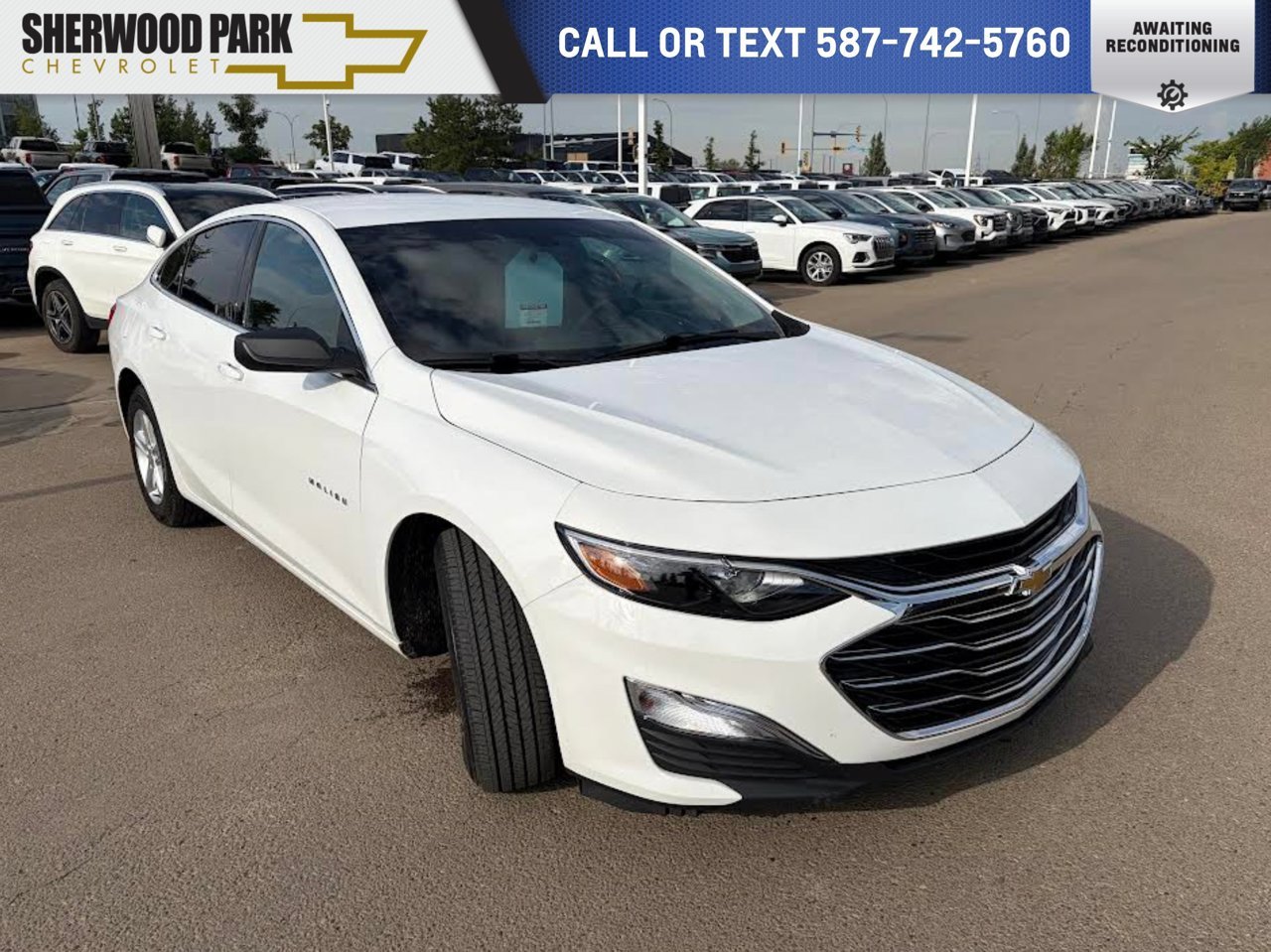 2022 Chevrolet Malibu 4dr Sdn LS w/1LS White Sherwood Park - photo #0
