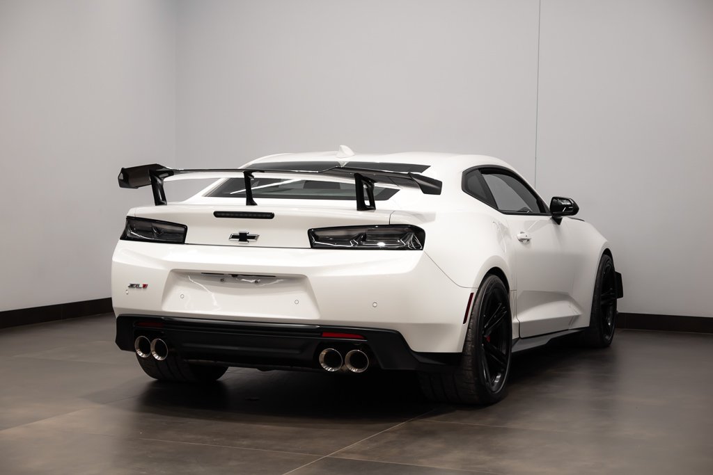 Chevrolet Camaro 2dr Cpe ZL1 | 1LE PACKAGE 2018 Blanc Kirkland - photo #3