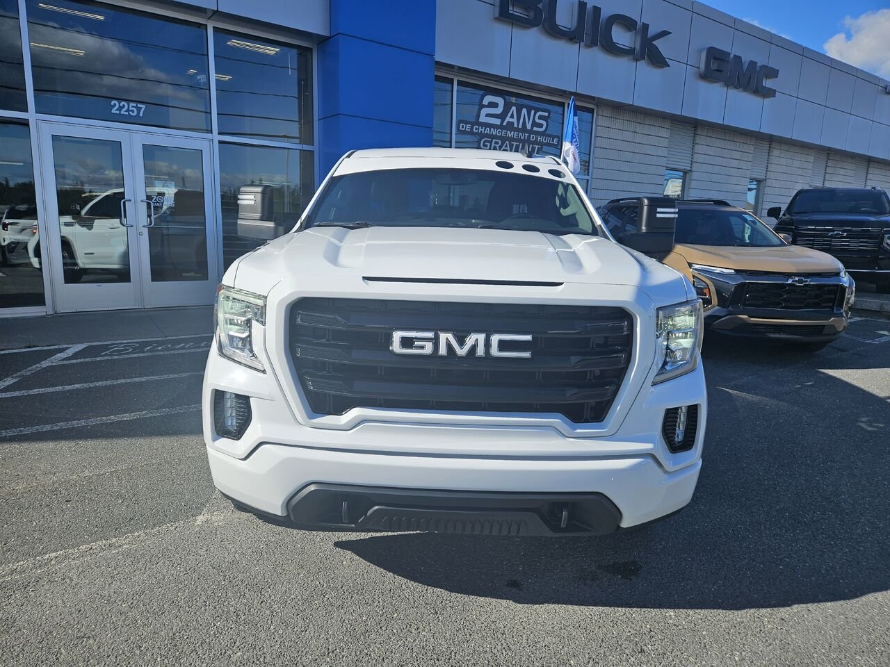 2021 GMC Sierra 1500 Elevation cabine double 4RM 147 po White Thetford Mines - photo #1