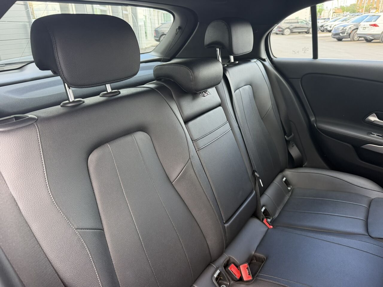 Mercedes-Benz Classe A A 250 à hayon 2019 Noir Laval - photo #13