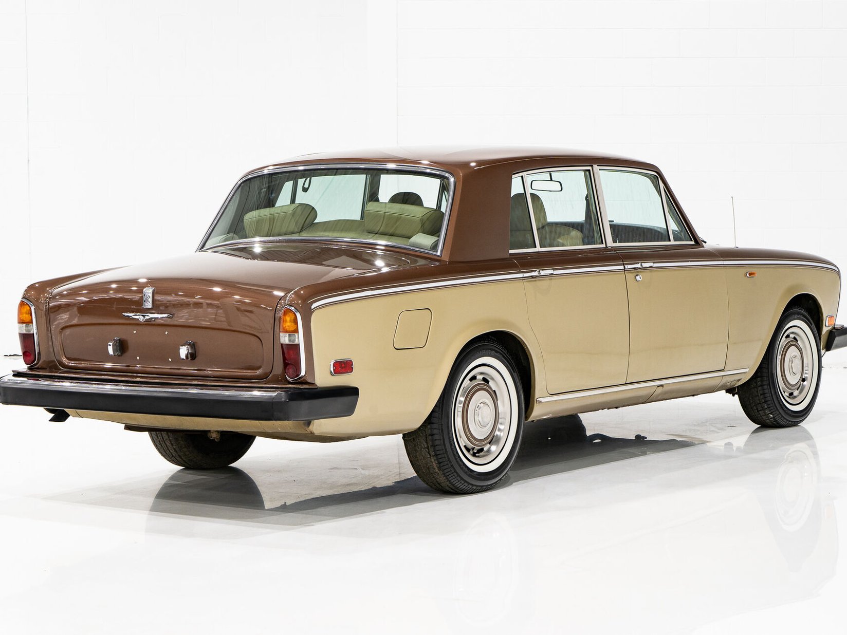Rolls Royce Silver Shadow Project car **PRIX EN USD** 1974 Brun Montréal - photo #6