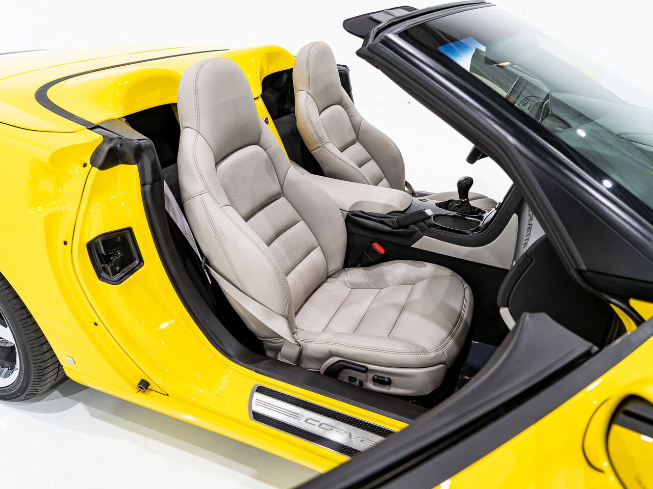 2008 Chevrolet Corvette With only 900km (563mi) From new with window sticker Yellow Kirkland - photo #26
