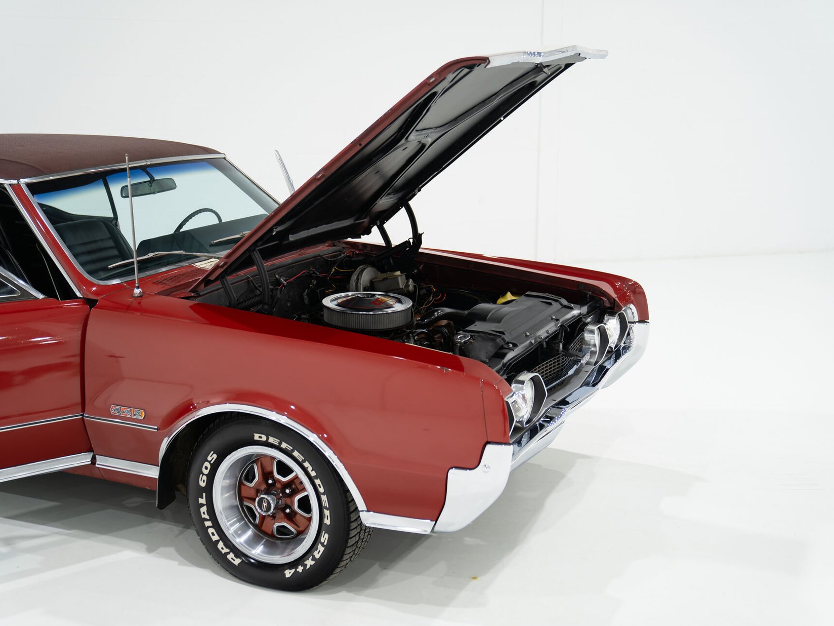 Oldsmobile Cutlass 442 *PRIX EN USD* Numéros entièrement Matching Non restaurée Repeinte une seule fois 1967 Rouge Montréal - photo #48