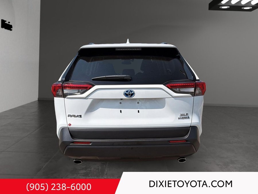 2021 Toyota RAV4 2021 White