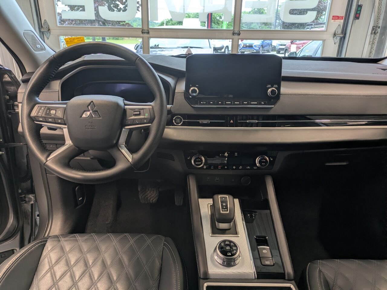 2024 Mitsubishi Outlander Grey Gatineau - photo #13