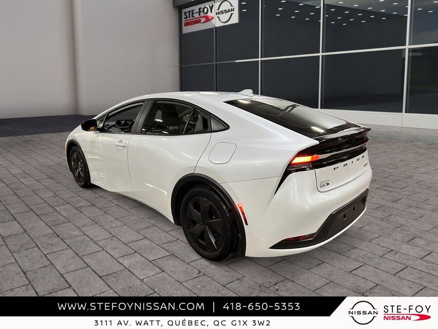2025 Toyota Prius PLUG-IN hybride SE 2025 White