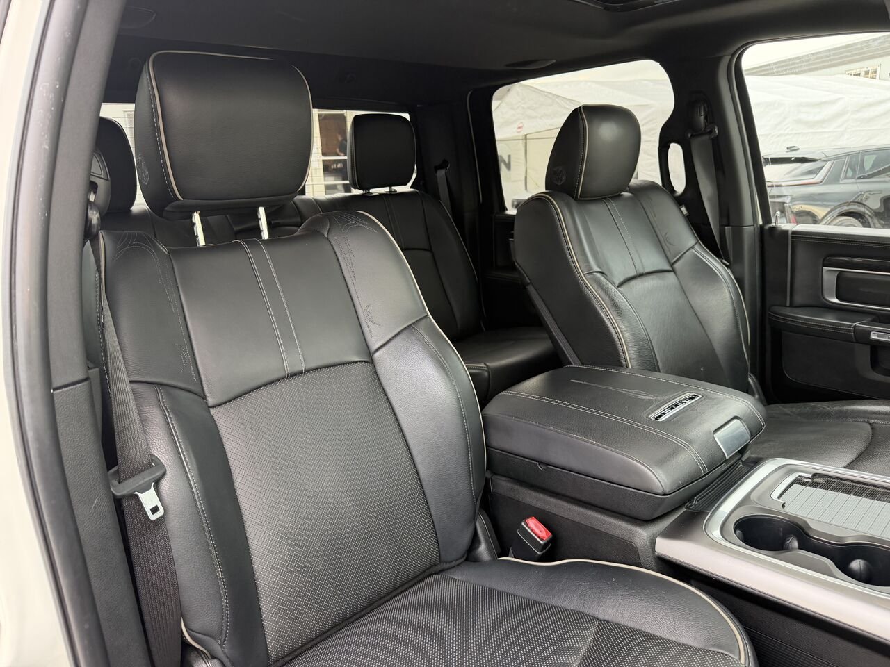 2018 Ram 1500 *DIESEL* LIMITED CREW CAB White Laval - photo #24
