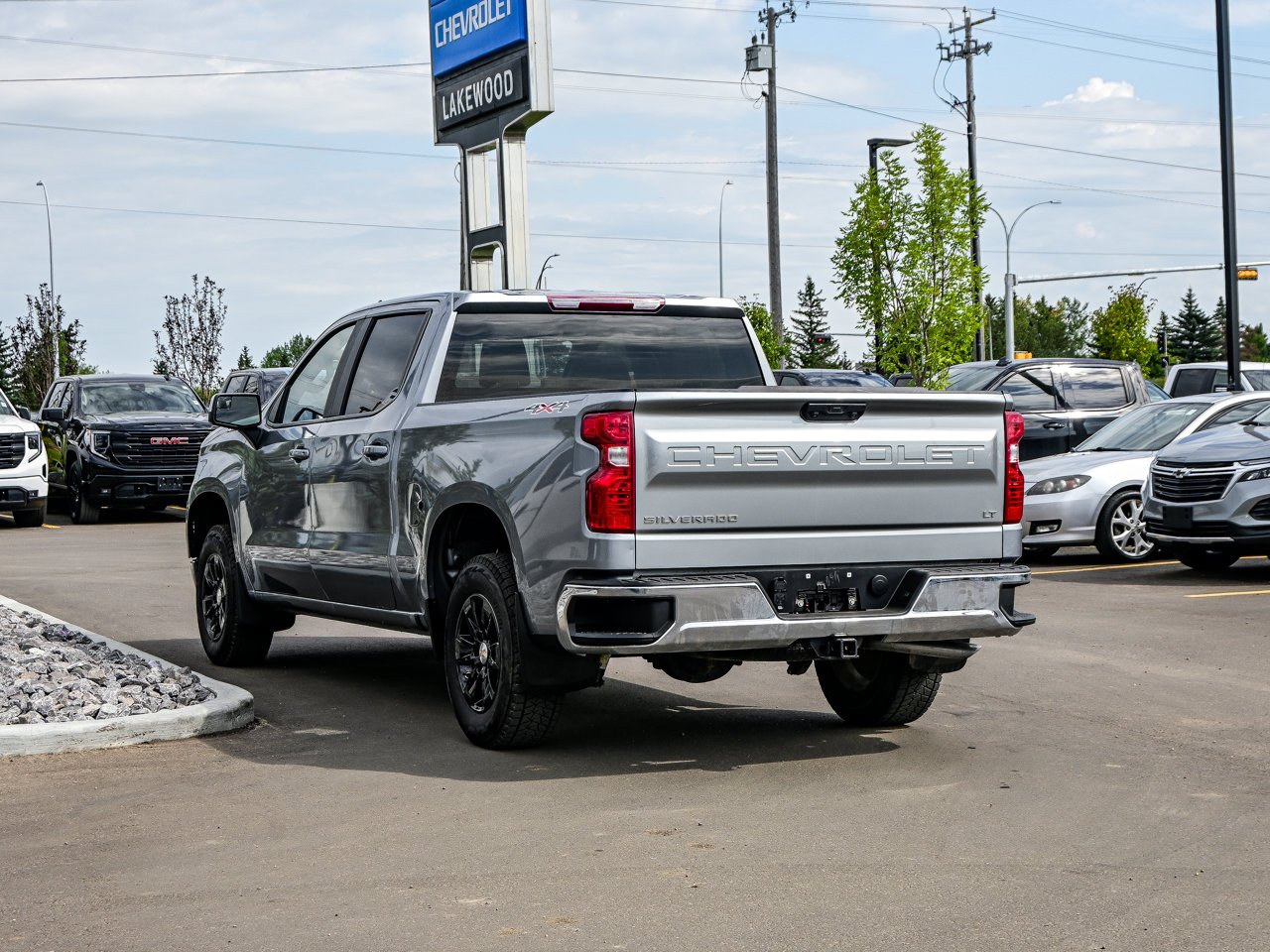 2025 Chevrolet Silverado 1500 4WD Crew Cab 147 LT Grey Sherwood Park - photo #10