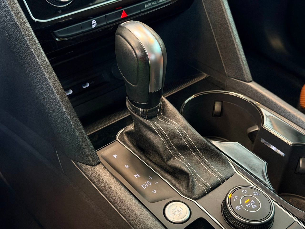 Volkswagen Atlas 2021 Gris Notre-Dame-des-Prairies - photo #34