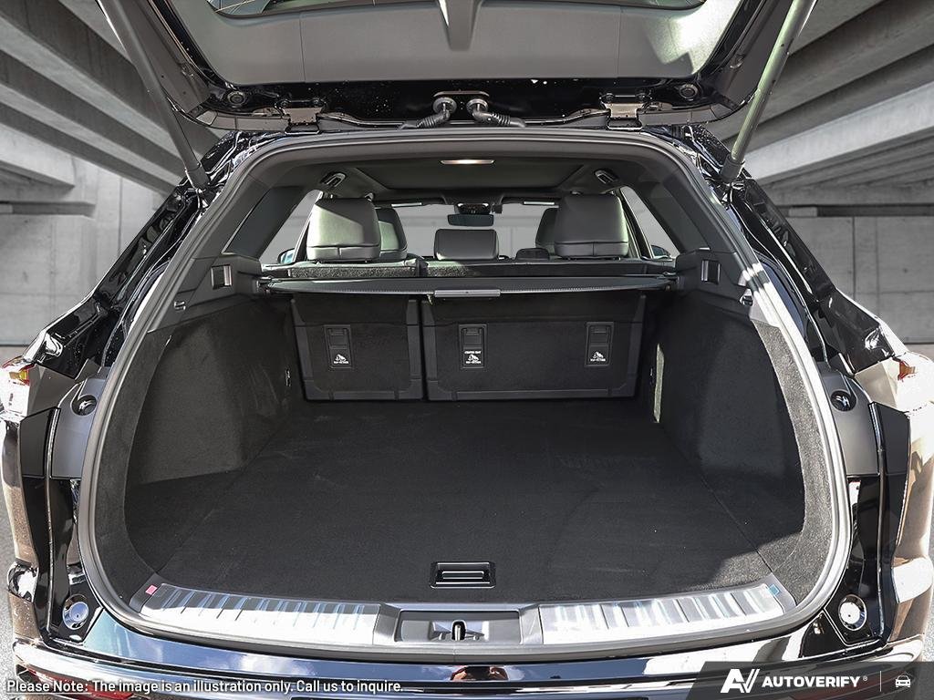 2026 Toyota Crown Signia 2600948 | Limited Black Edmonton - photo #6