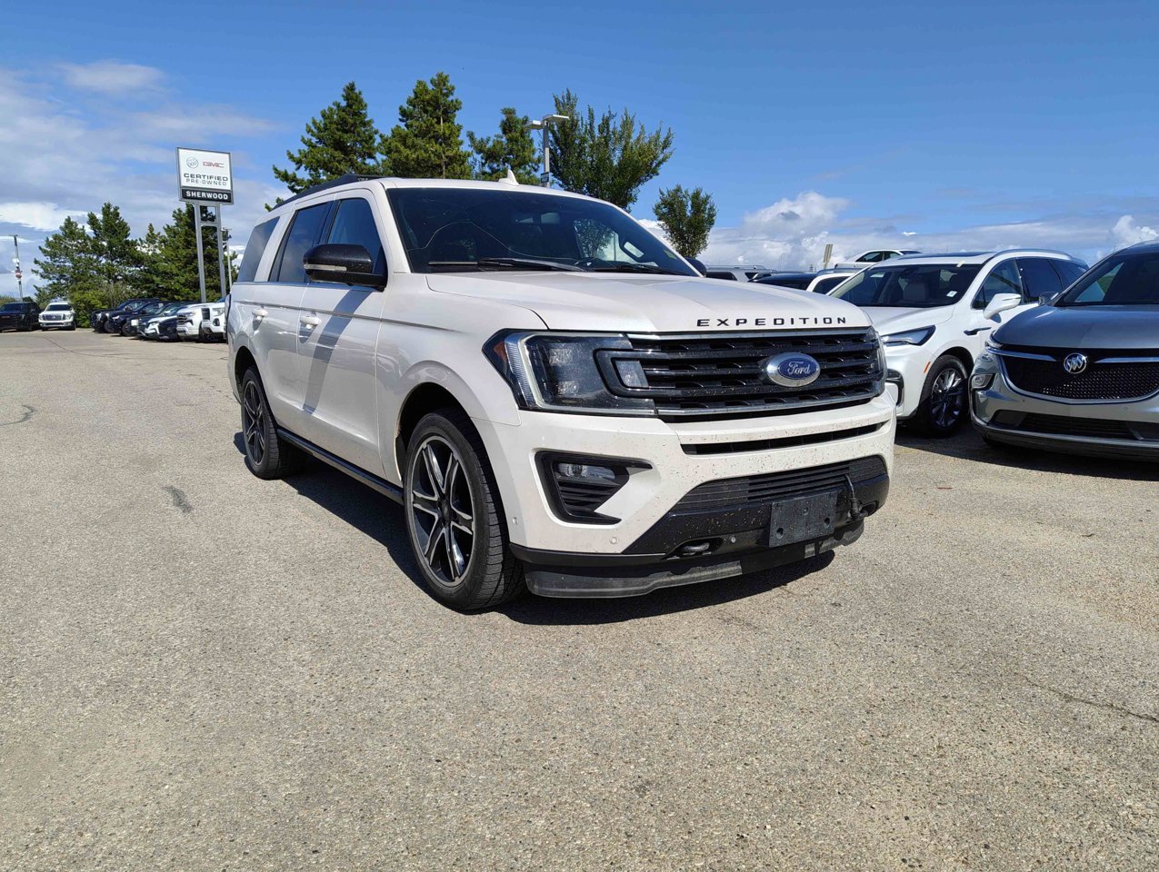 2019 Ford Expedition Limited 4x4 White Sherwood Park - photo #2