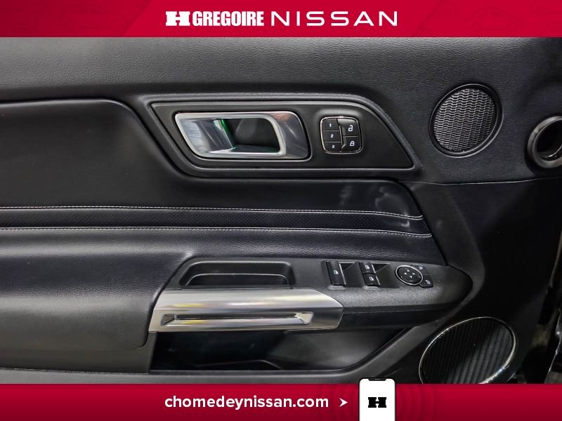 2019 Ford Mustang Black Saint-Eustache - photo #13