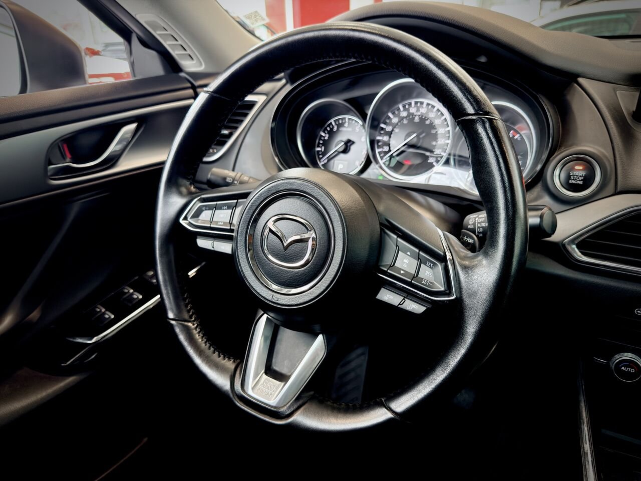 2023 Mazda CX-9 Silver Notre-Dame-des-Prairies - photo #17