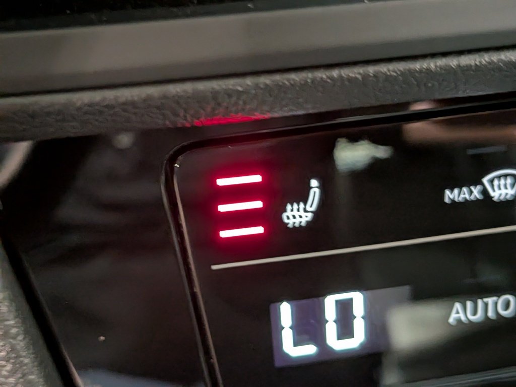 2025 Volkswagen Jetta Comfortline Auto Black Val-David - photo #2