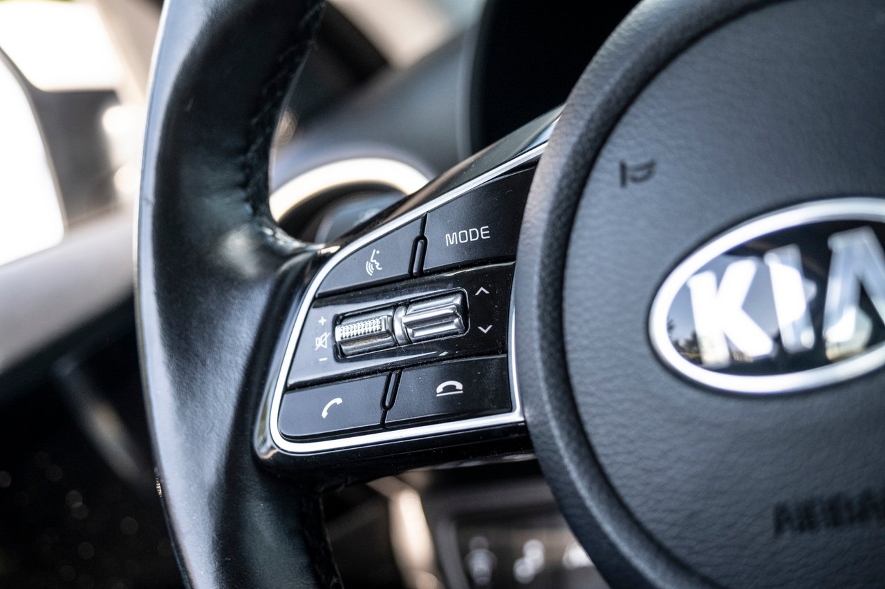2020 Kia Forte5 White Gatineau - photo #11