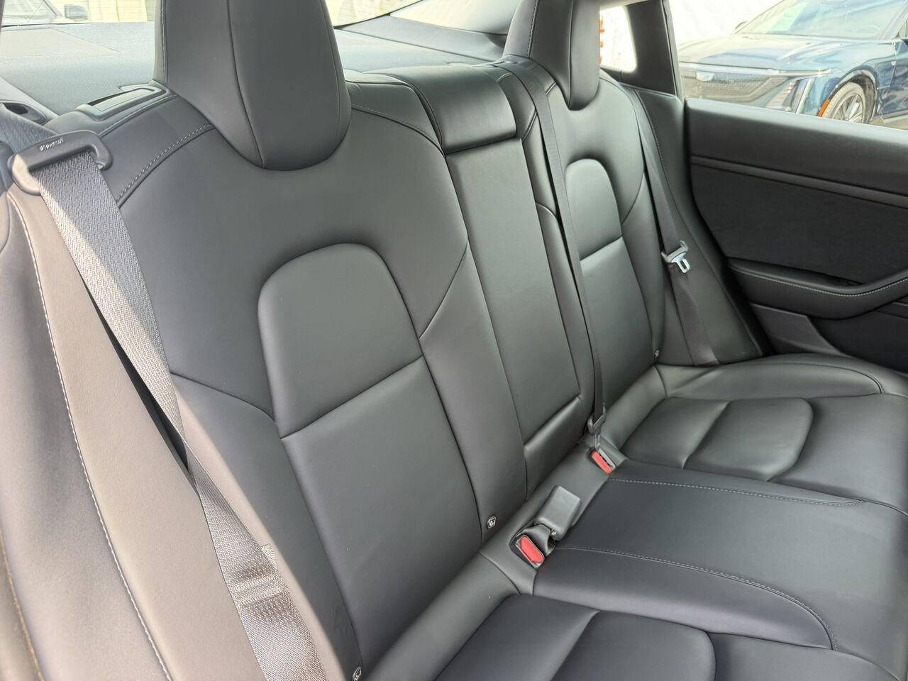 2021 Tesla Model 3 STANDARD RANGE PLUS Black Laval - photo #12