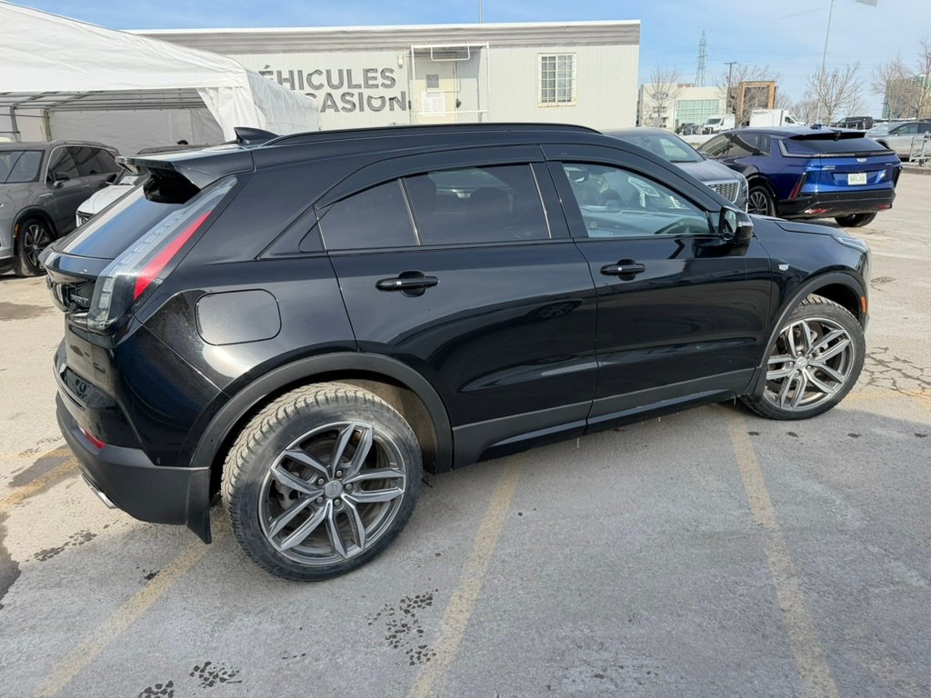 Cadillac XT4 SPORT AWD FINANCEMENT À PARTIR DE 3.99% STOCK XP5696A 2022 Noir Laval - photo #23