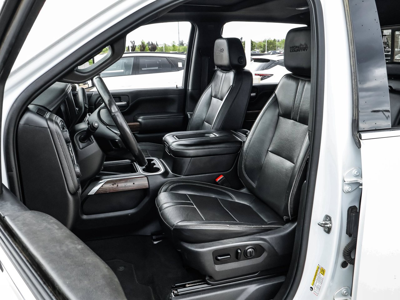 2021 Chevrolet Silverado 3500HD 4WD Crew Cab 172 High Country White Sherwood Park - photo #13