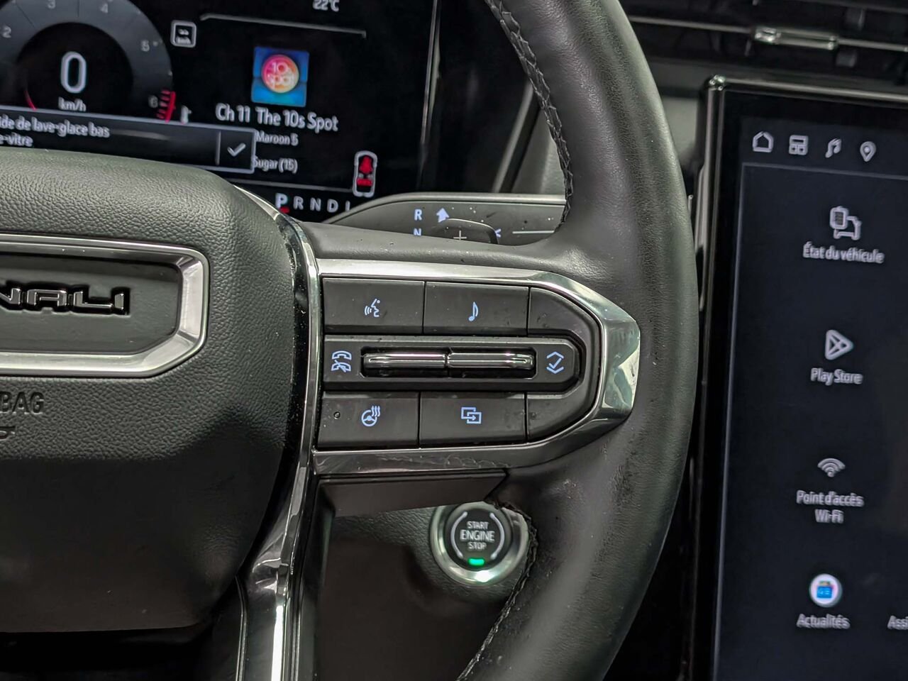 2026 GMC Terrain AWD Denali Toit Pano Black Sherbrooke - photo #16