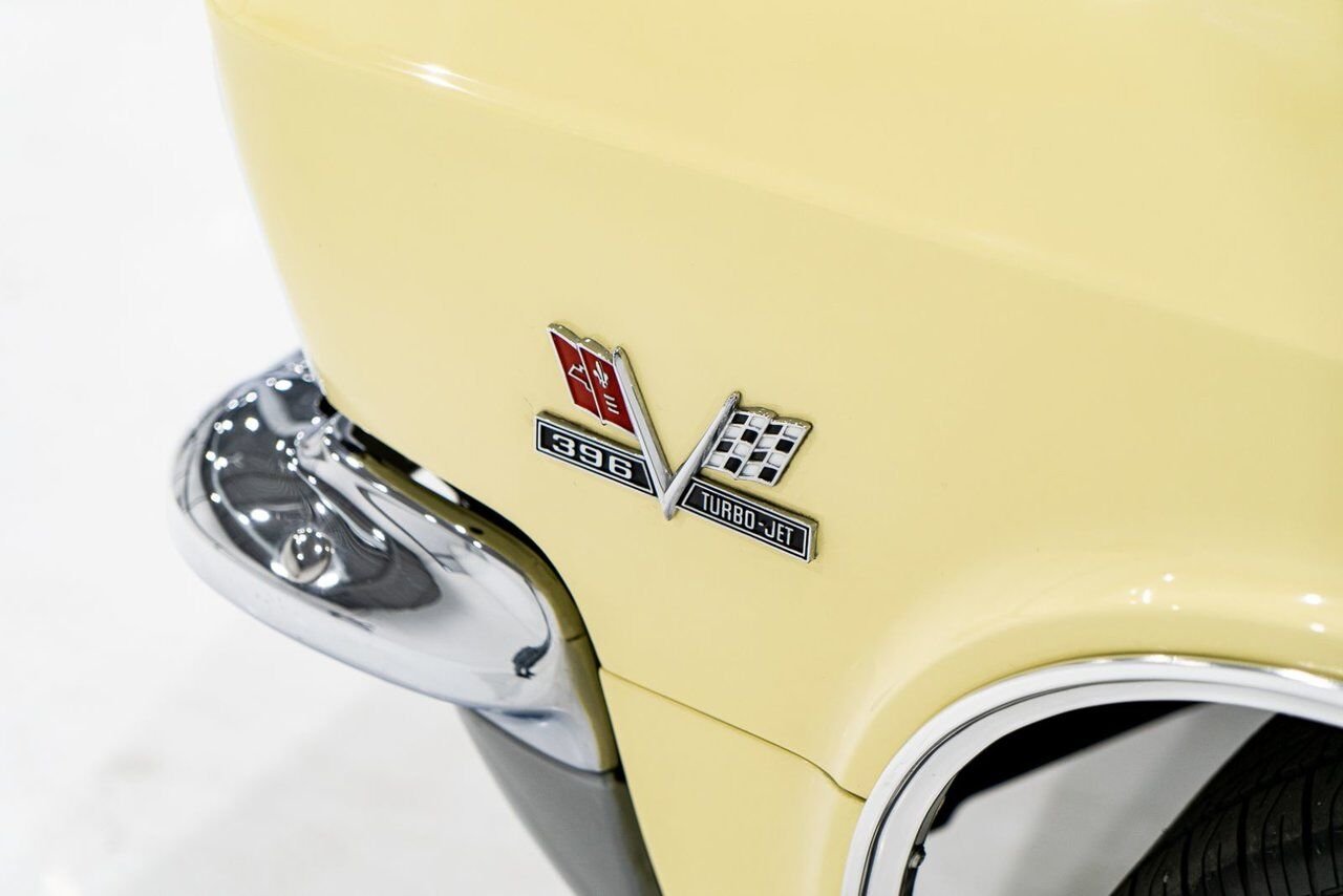1965 Chevrolet Impala SS *PRIX EN USD* 396/325HP 4spd frame off restoration Yellow Montreal - photo #3