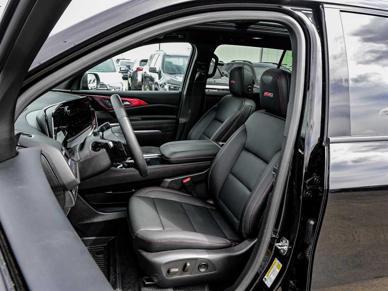 2026 Chevrolet Traverse AWD 4dr Z71 Black Sherwood Park - photo #16