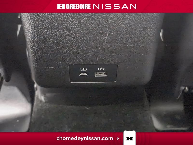 2024 Mitsubishi RVR Blue Saint-Eustache - photo #23
