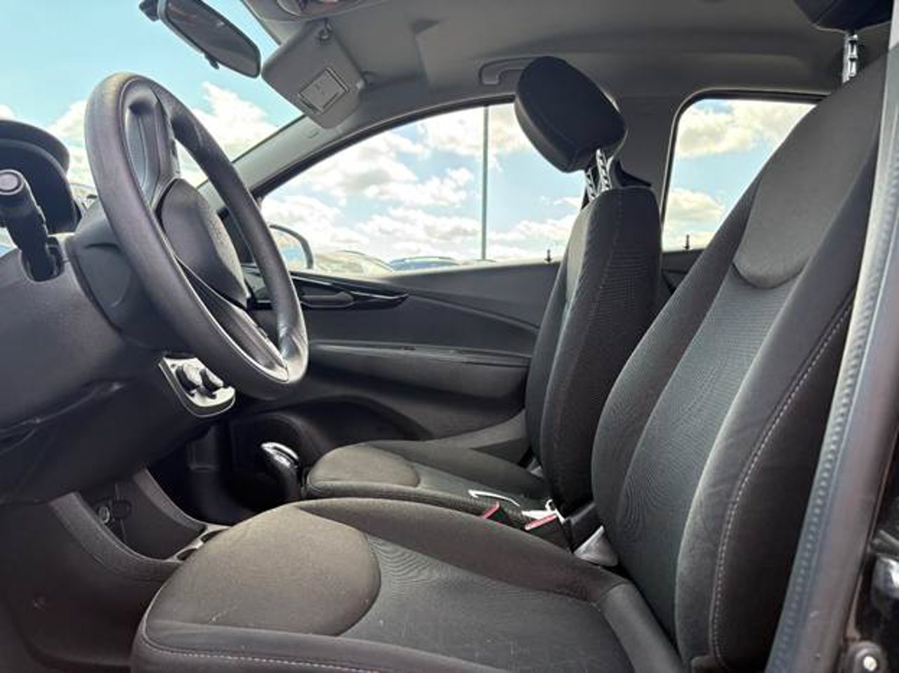 2022 Chevrolet Spark 4dr HB CVT 1LT Black Sherwood Park - photo #5