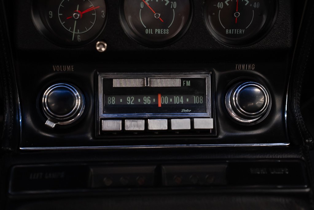 1970 Chevrolet Corvette Blue Montreal - photo #16