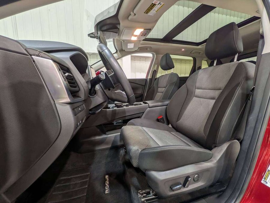 Nissan Rogue AWD SV Moonroof 2024 Rouge