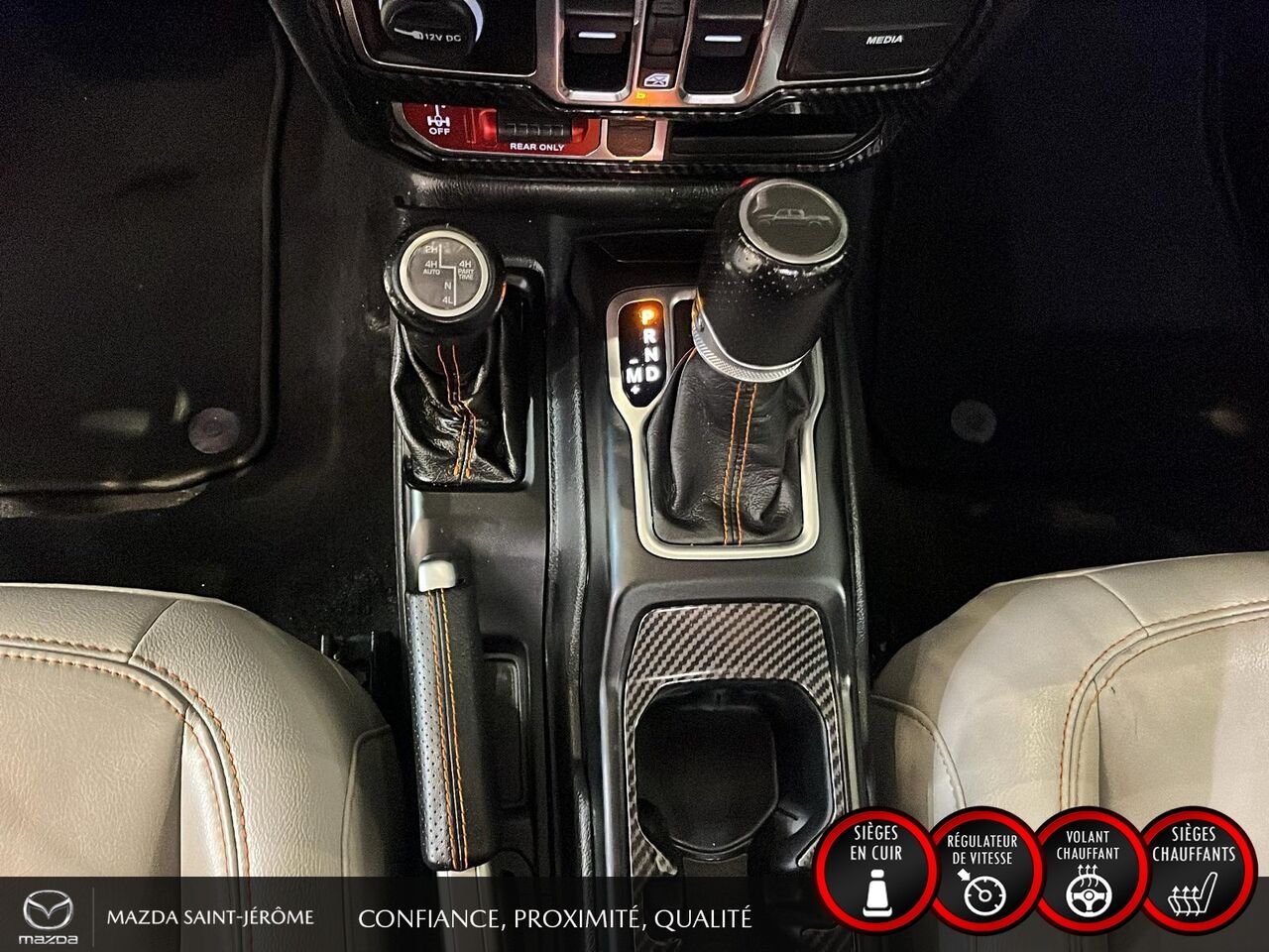 2021 Jeep Gladiator MOJAVE | DEUX TOITS | CUIR | PNEUS TOUT-TERRAIN LT285 | 4X4 Black Saint-Jérôme - photo #19