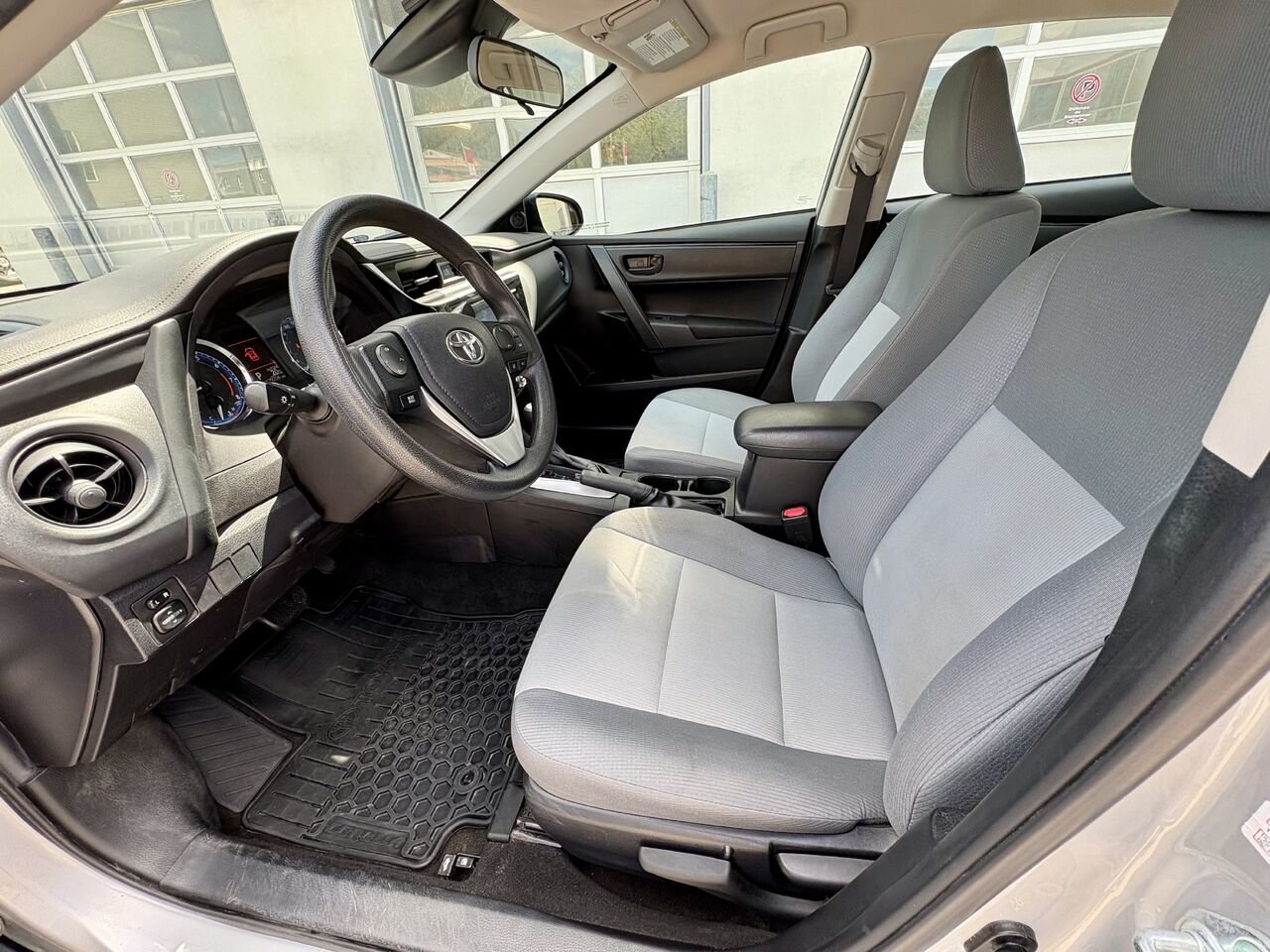 2017 Toyota COROLLA Silver Mont-Laurier - photo #14