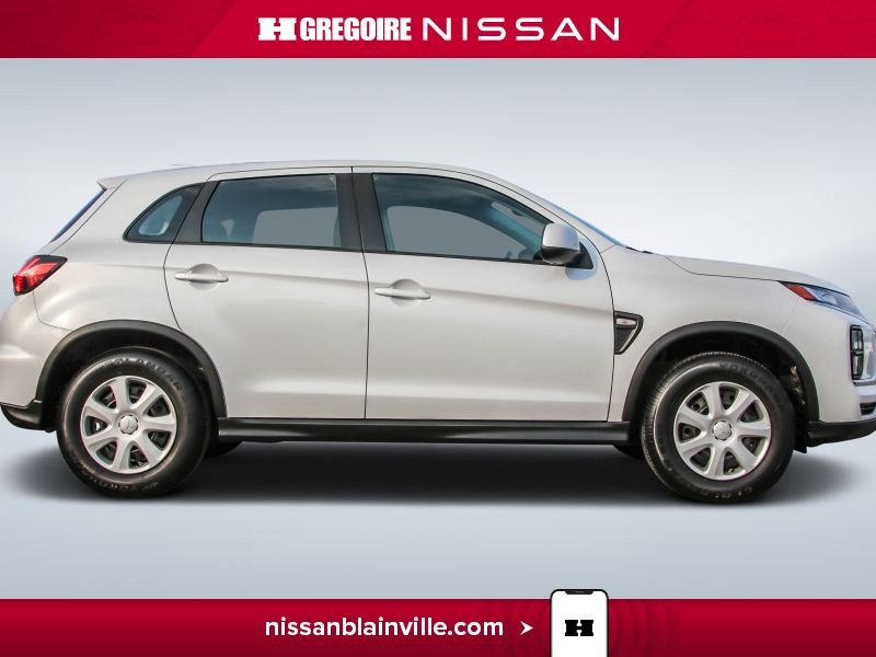 2022 Mitsubishi RVR White Saint-Eustache - photo #11