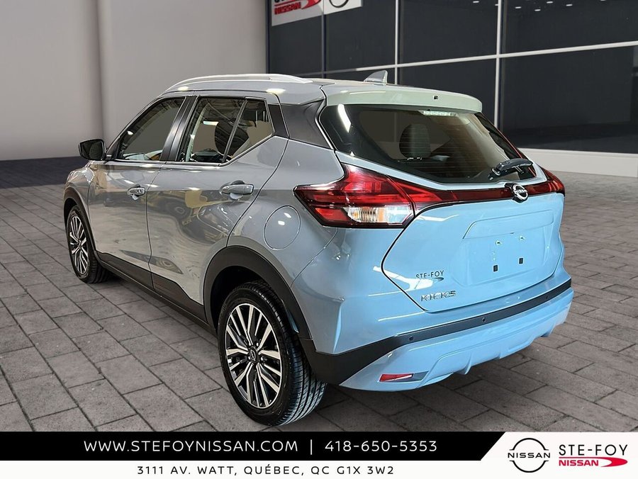 Nissan KICKS PLAY SV TA S6834 2025 Gris