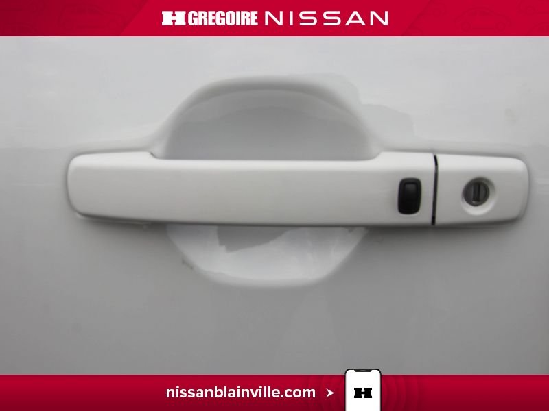2023 Nissan Frontier White Saint-Eustache - photo #25