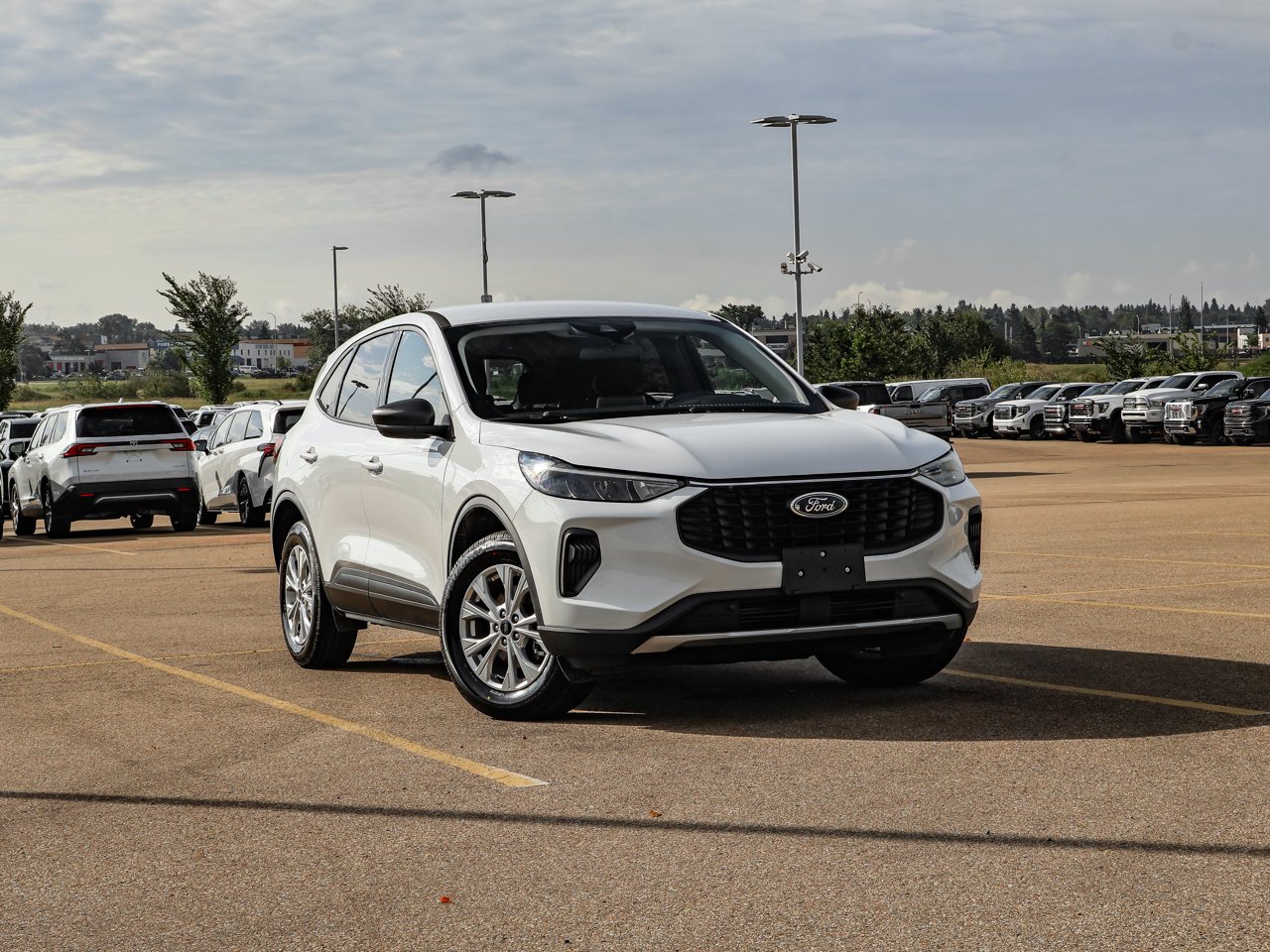 2025 Ford Escape Active AWD White Sherwood Park - photo #1