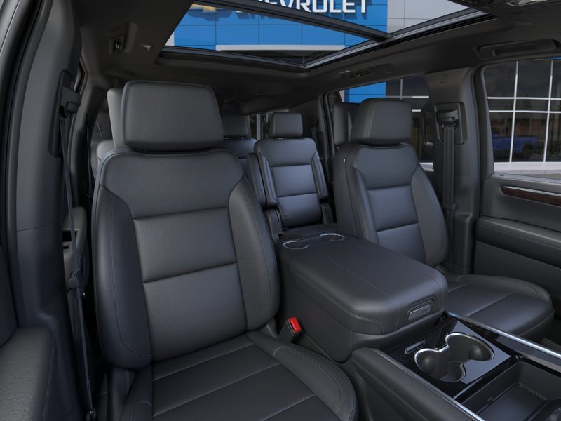 CHEVROLET Suburban Z71 4 portes 4RM 2026 NOIR Montmagny - photo #5