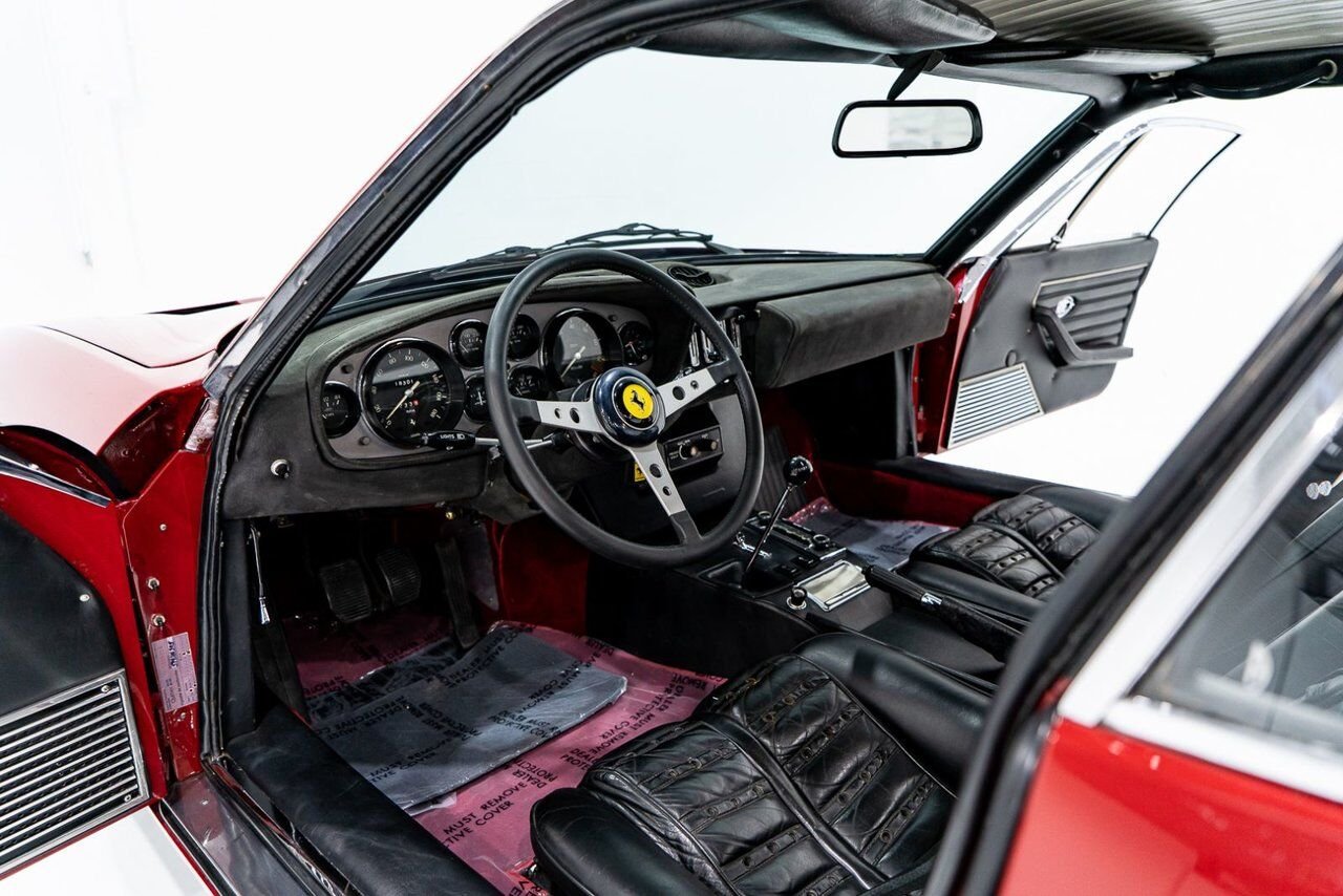 1973 Ferrari 365 GTB4 Daytona 18,301 miles With Orig Books/Tools/ Carbs / Filter Box Red Montreal - photo #7