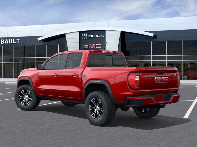 GMC Canyon AT4 2025 Teinte rouge volcanique Saint-Eustache - photo #2