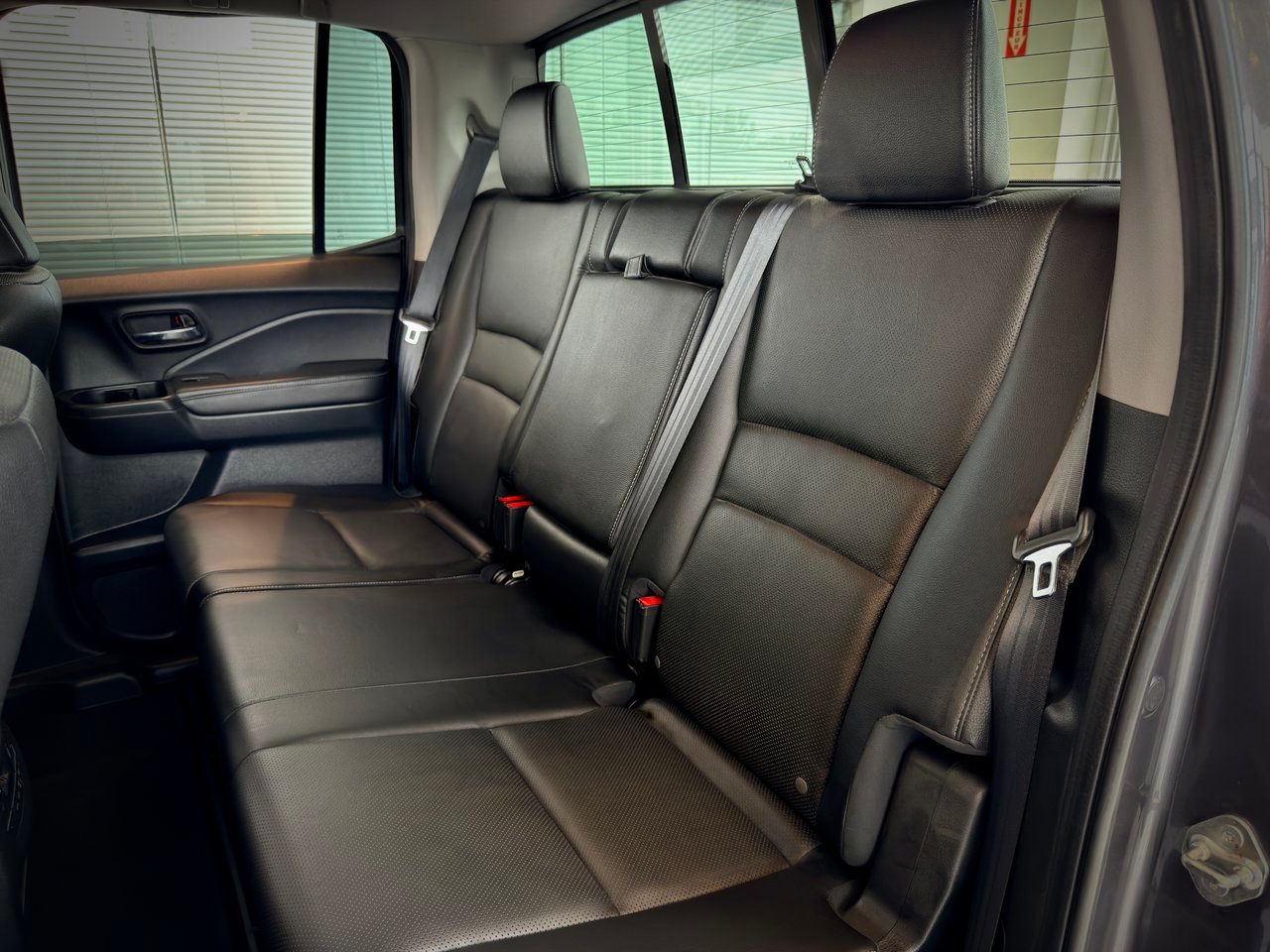 2019 Honda Ridgeline Silver Notre-Dame-des-Prairies - photo #20