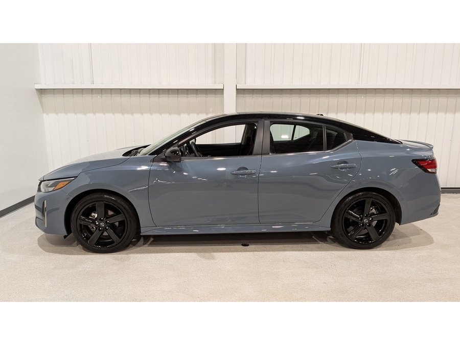 Nissan Sentra SR Manual 2024 Gris