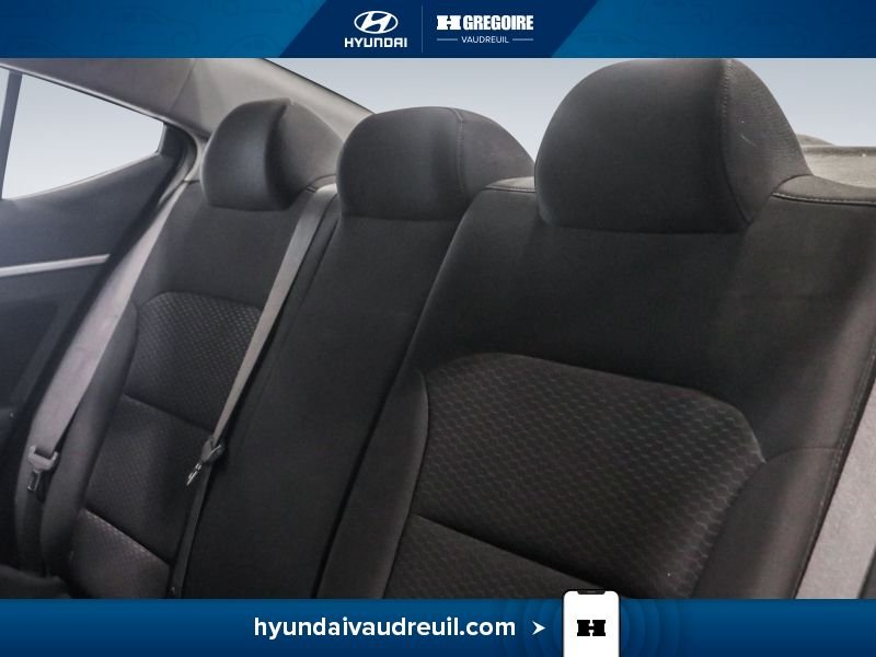 Hyundai Elantra 2019 Gris Blainville - photo #18