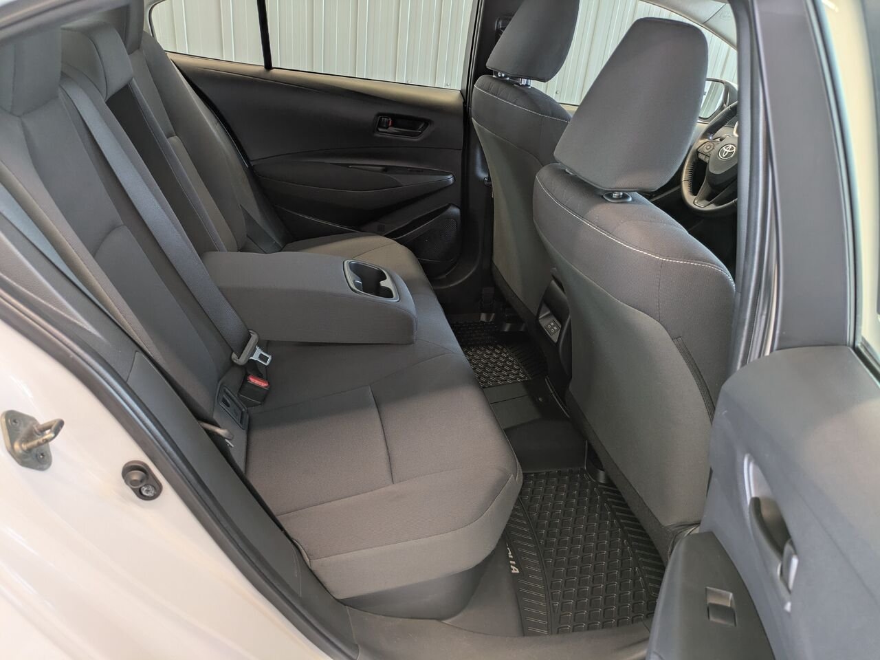 Toyota Corolla 2024 Blanc Gatineau - photo #16