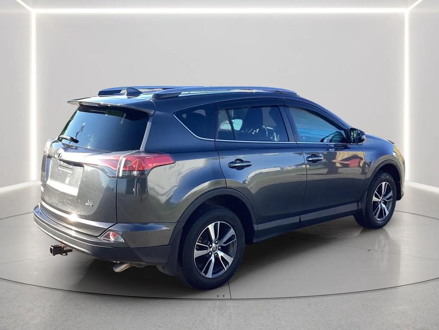Toyota RAV4 2018 2018 Gris magnétique métallisé