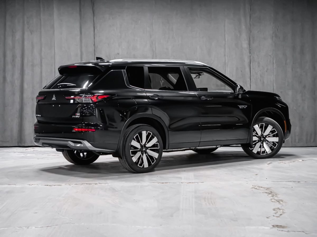 2026 Mitsubishi Outlander Plug-In Hybrid SEL Black Diamond Premium Finish Montreal - photo #4