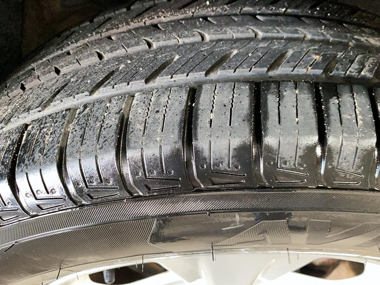 Toyota RAV4 NIV 2T3R1RFV8KW020913 2019 Gris Chicoutimi - photo #18