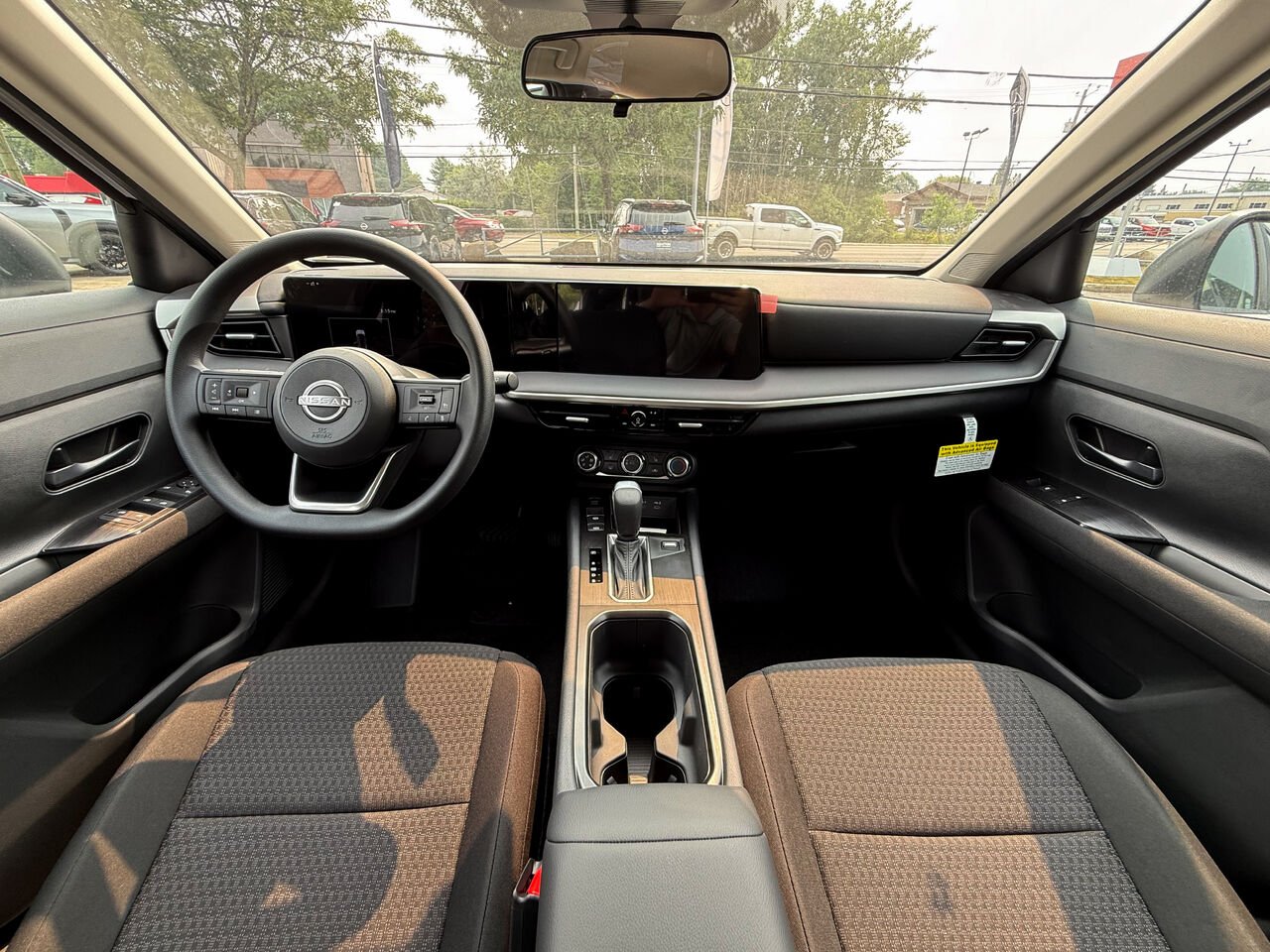 Nissan Kicks KICKS S FWD 2025 Blanc d'Aspen triple couche Châteauguay - photo #9