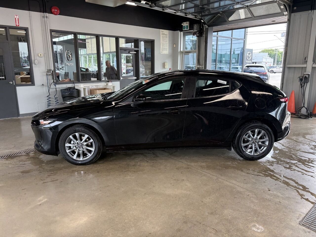 MAZDA Mazda3 Sport GX 2026 Noir de jais mica Châteauguay - photo #1