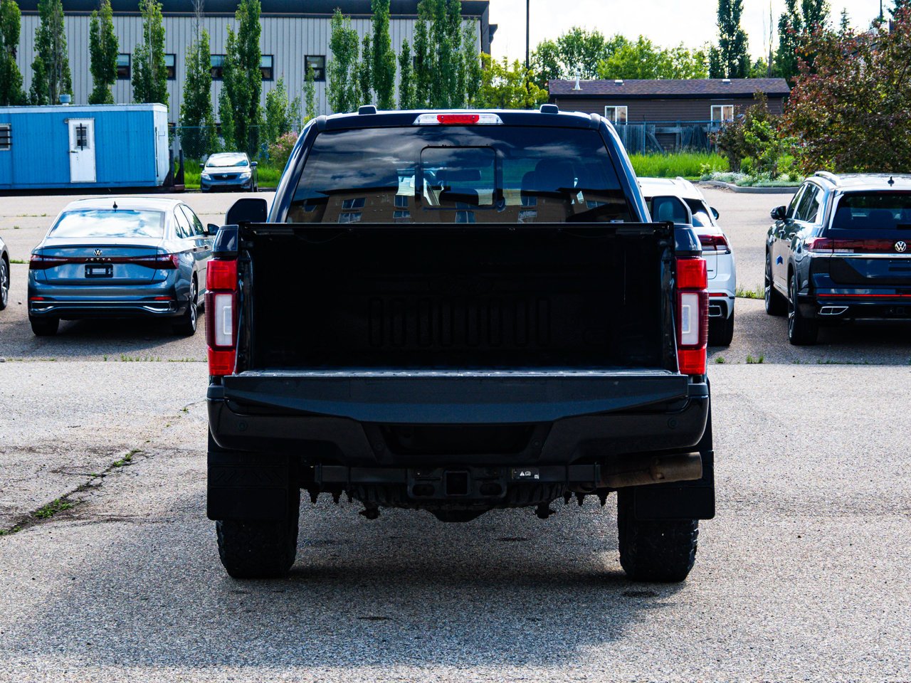 2022 Ford Super Duty F-350 SRW LARIAT 4WD Crew Cab 6.75' Box Black Sherwood Park - photo #14