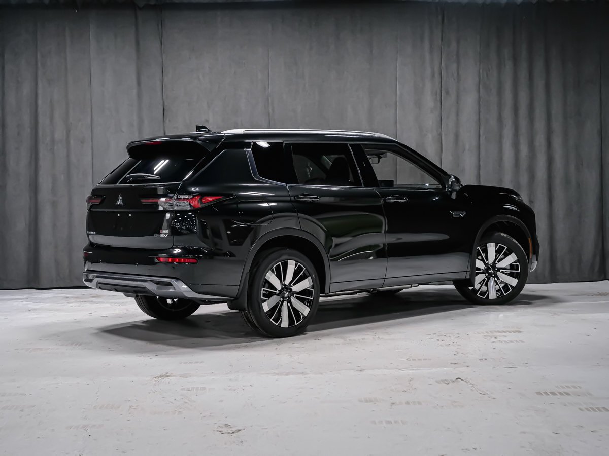 2026 Mitsubishi Outlander Plug-In Hybrid GT Black Diamond Premium Finish Montreal - photo #5
